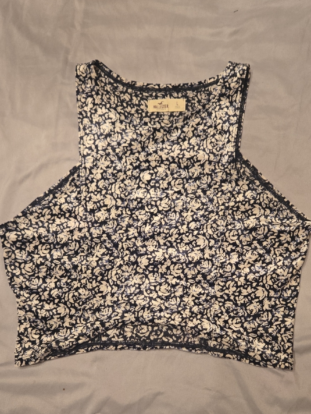 Hollister Velvet Black and White Floral Crop Tank